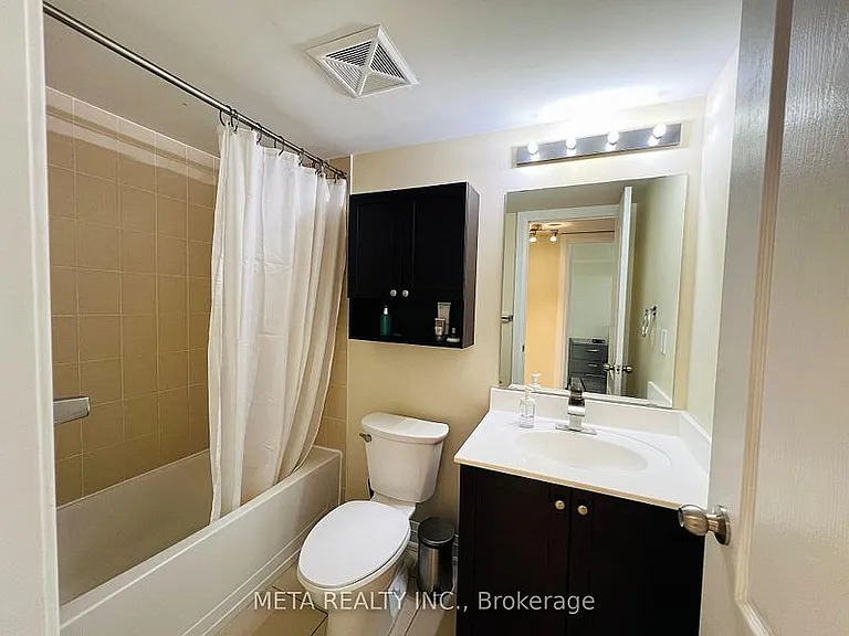 138 Widdicombe Hill Blvd #701 — Photo 24