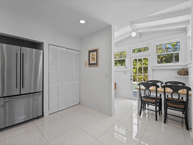 141 Chilean Ave — Photo 10