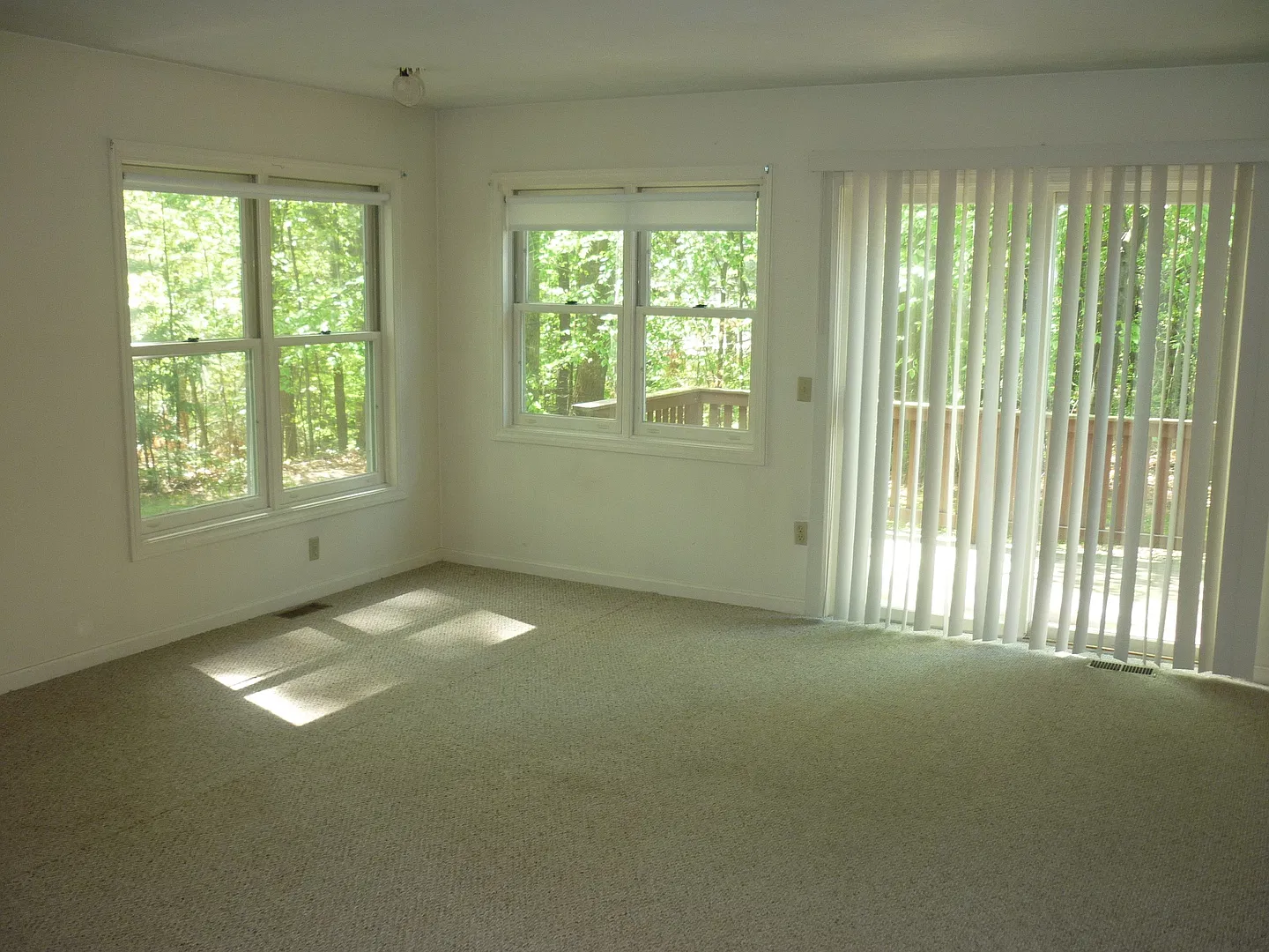 2 bedroom Ranch Style Townhouse — Photo 4