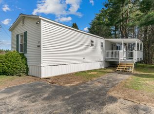 77 Turner Dr, Pittston, ME 04345