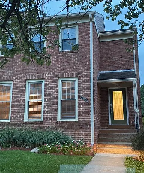 10223 Provincetown Ct — Photo 3