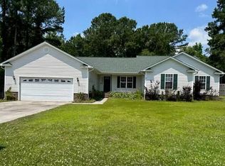 136 Trailwood Dr, Hubert, NC 28539