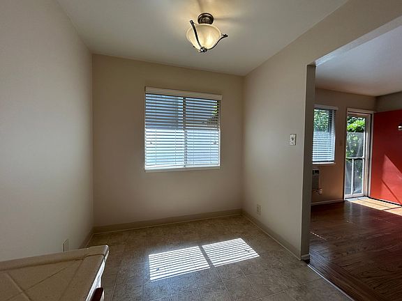 3rd image of 2321 G St APT 2