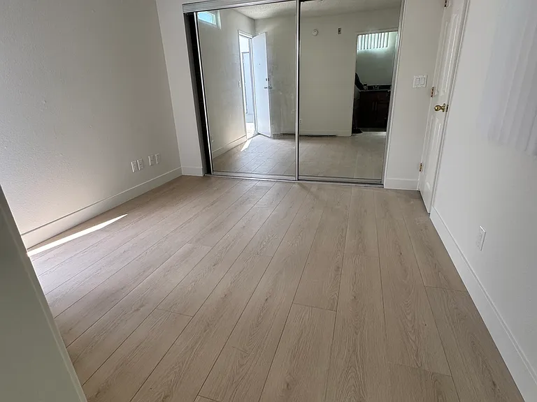 10911 Rochester Ave #303 — Photo 6
