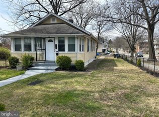 2722 26th St NE, Washington, DC 20018