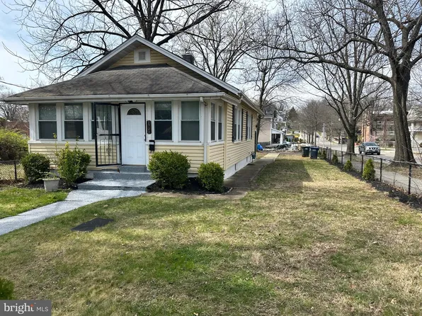 2722 26th St NE, Washington, DC 20018