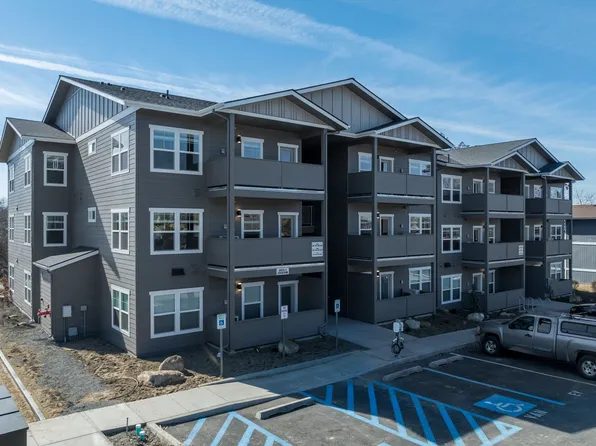 The Upriver - Spokane River & Centennial Trail Access, 3024 E Jackson Ave #070ccbebe, Spokane, WA 99207