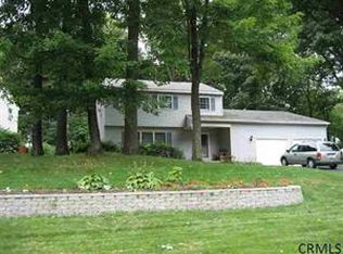 33 Brightonwood Rd, Glenmont, NY 12077