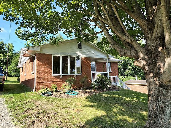 2nd image of 4017 Clement St