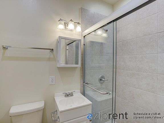 4th image of 647 Spruce St #649