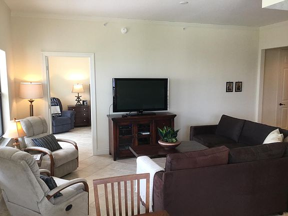 3rd image of 5060 Annunciation Cir Unit 304