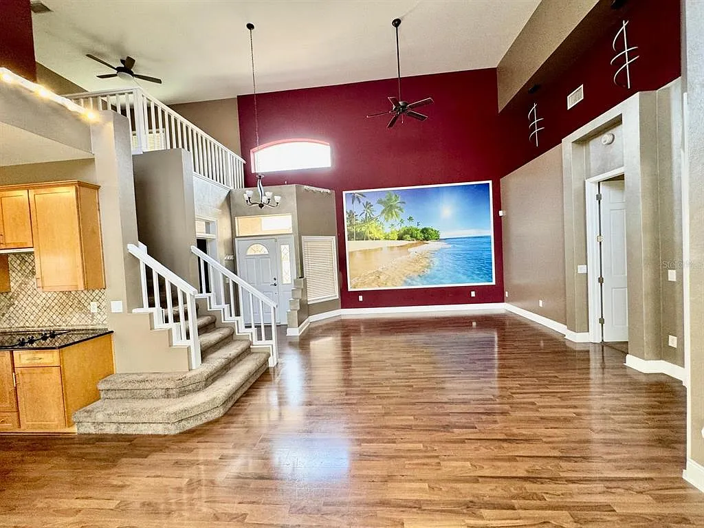 3 bed, 2.5 bath, 2241 sqft, $3,400 — Photo 4