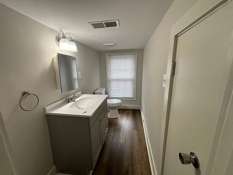1298 Carr Ave — Photo 6