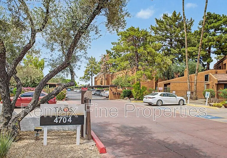 4704 E Paradise Village Pkwy N #111 — Photo 18