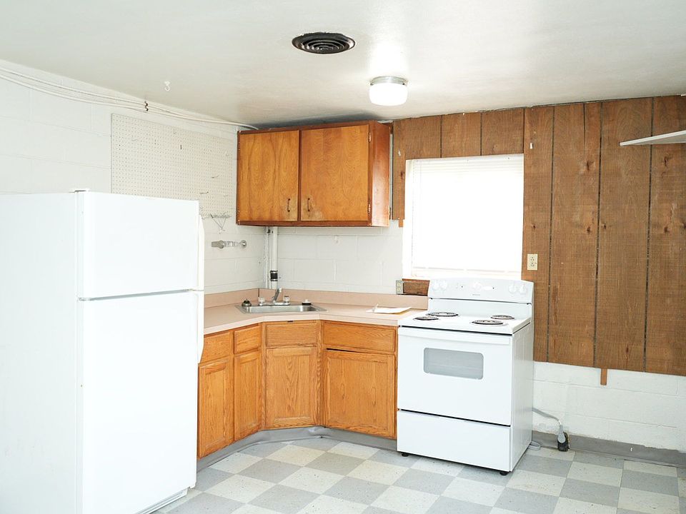 1st image of 1883 University Cir APT D