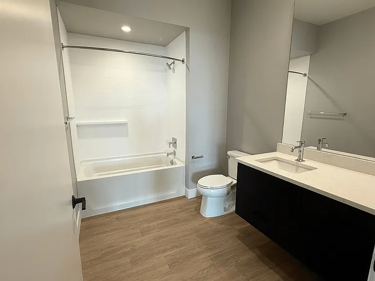 Main Living Apartments — Photo 33