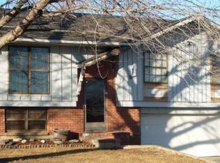 9 Arrowhead Dr, Lyons, KS 67554