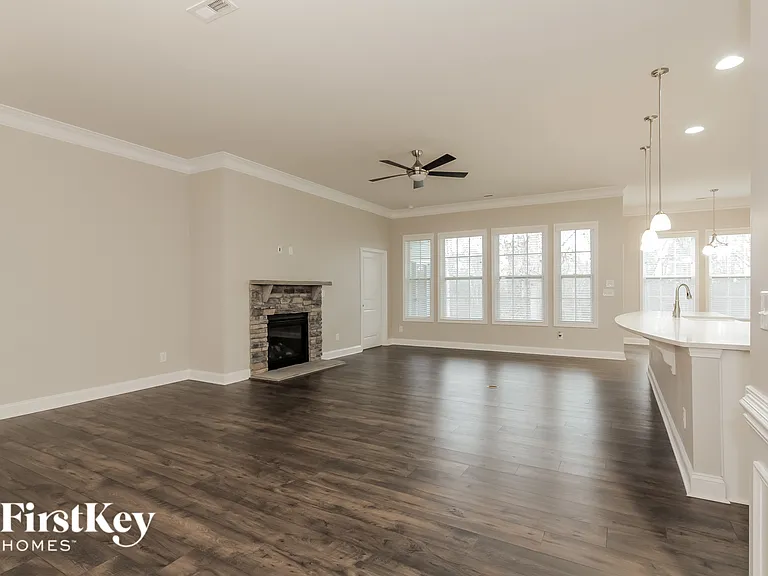 195 Hanks Bluff Dr — Photo 4