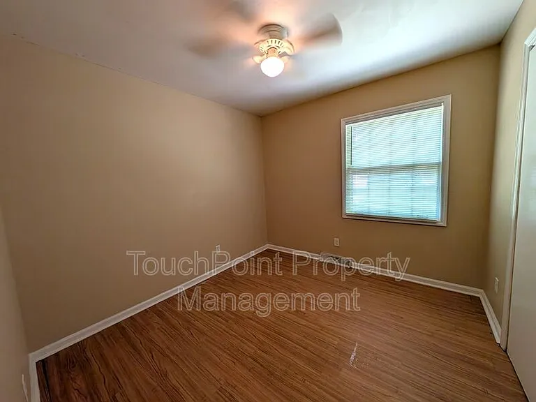 1000 Claremont Rd — Photo 14