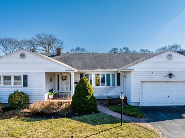 12 York St, New Bedford, MA 02745