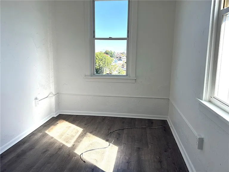 2811 Brownsville Rd #4 — Photo 9