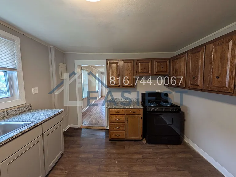 1828 S 16th St — Photo 7