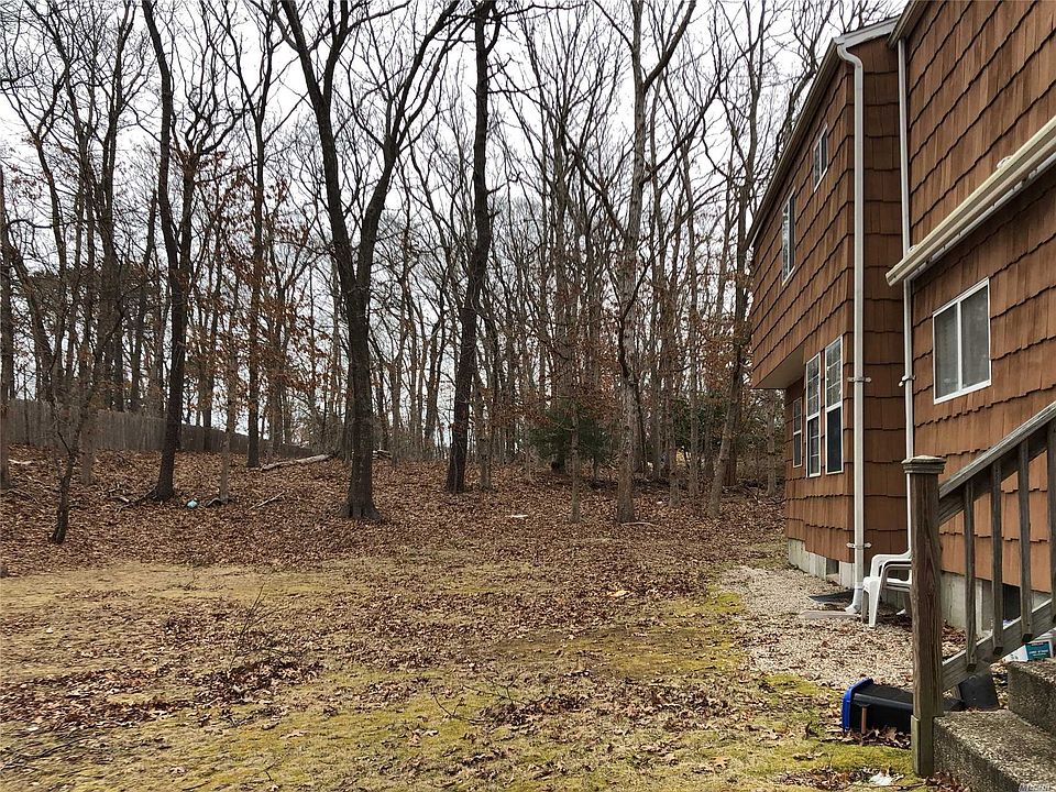 2nd image of 7 Ryan Ct