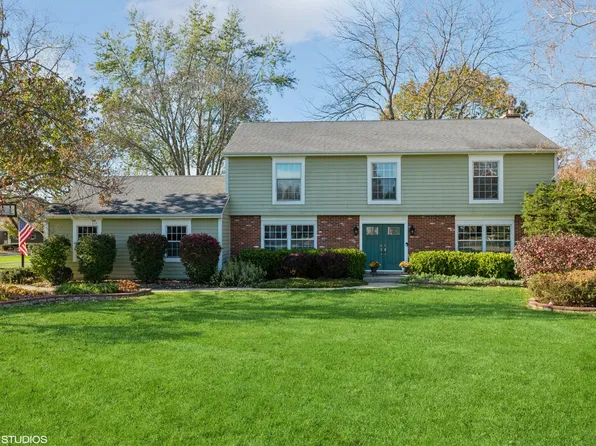 42W716 Steeplechase Ct, Saint Charles, IL 60175