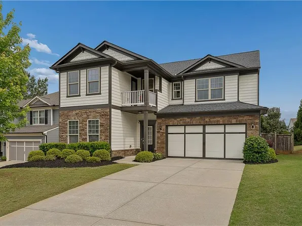 2021 Blossom Hill Dr, Roswell, GA 30076