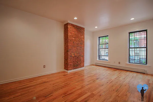 Rented by Next Door Realty NYC | media 24