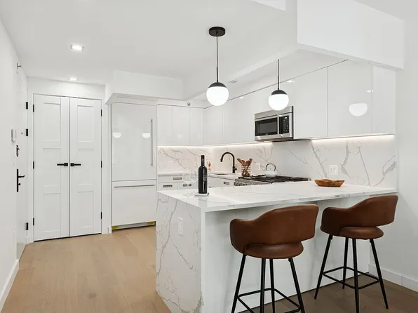 428 E 9th St #211, Brooklyn, NY 11218