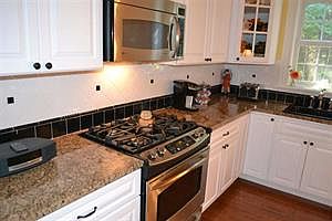 5th image of 15 Tyler Dr