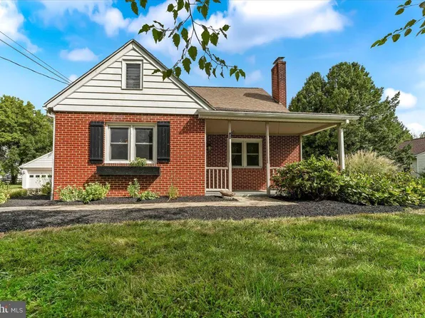 135 W Street Rd, Kennett Square, PA 19348