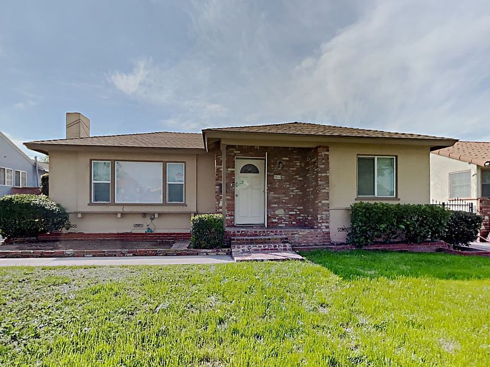 1st image of 2514 W 111th St