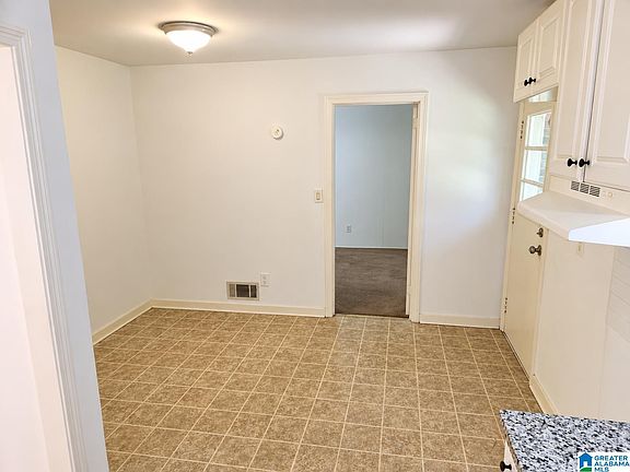5th image of 412 Orchid Rd