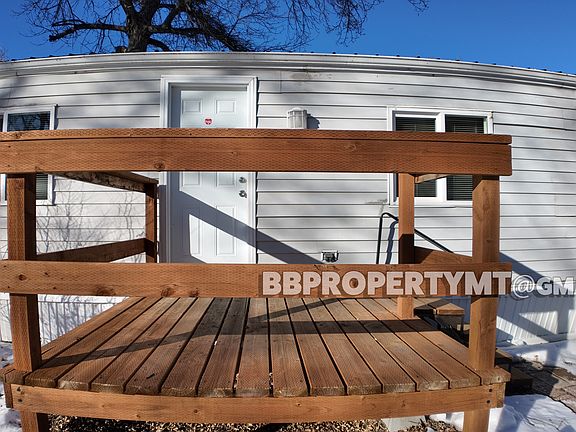 2nd image of 2022 Hickory Dr