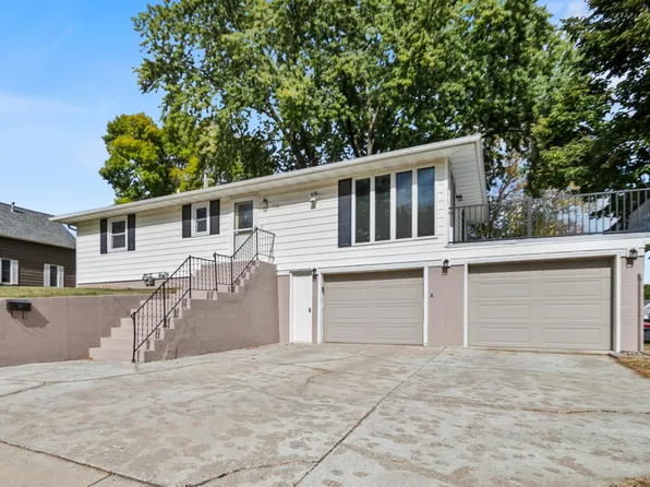 102 13th St NW, Owatonna, MN 55060