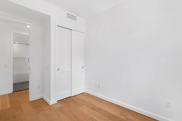 Rented by Compass | media 20