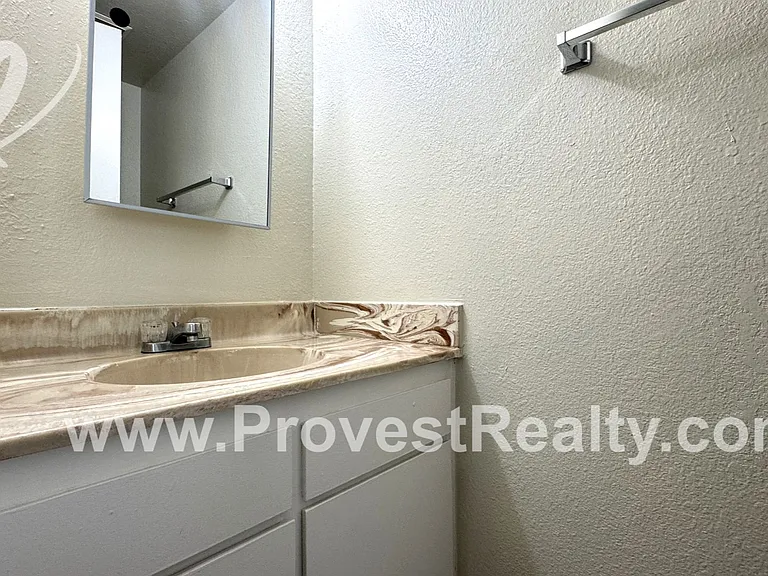 Sioux Rd 22526- / AVT 2 LLC — Photo 4