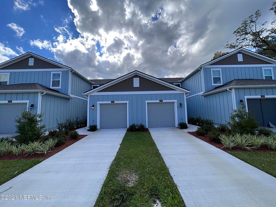 1st image of 425 Aralia Ln