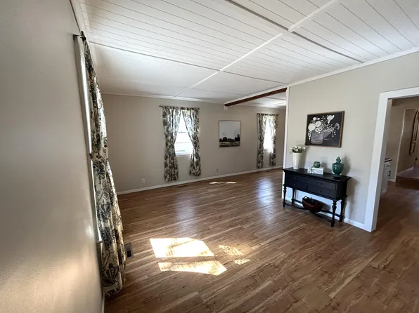 719 N 4th St, Montevideo, MN 56265