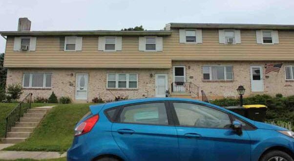 2nd image of 5275 Herman St