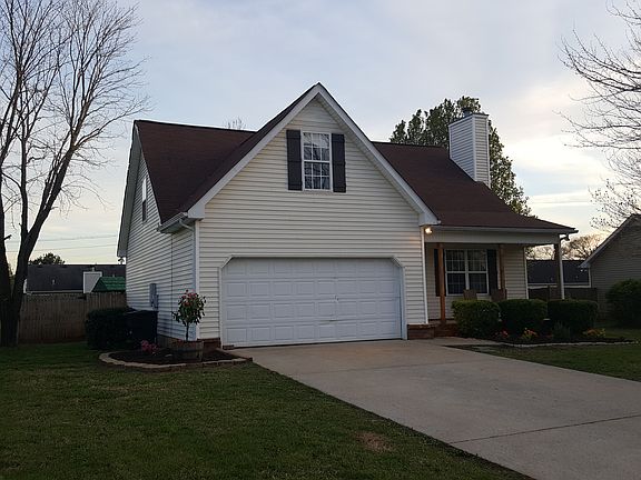 3rd image of 1719 Locerbie Dr