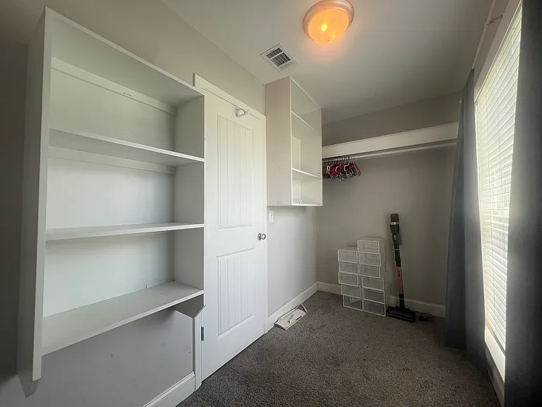 203 Tannery Ln — Photo 21