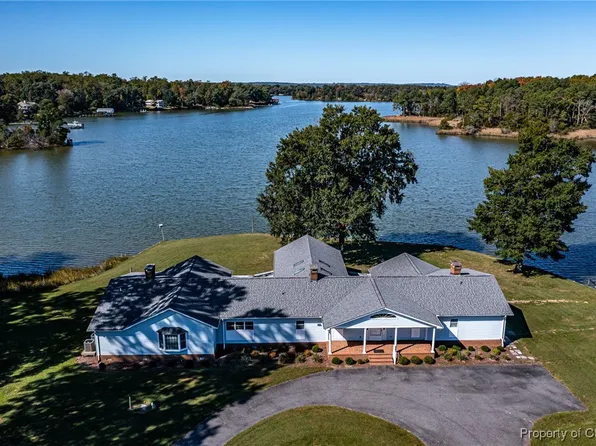 585 Whitehall Rd, Montross, VA 22520