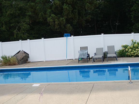 16 x 32' pool