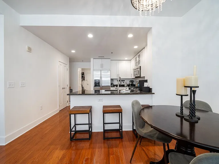 1125 Maxwell Ln #512 — Photo 8