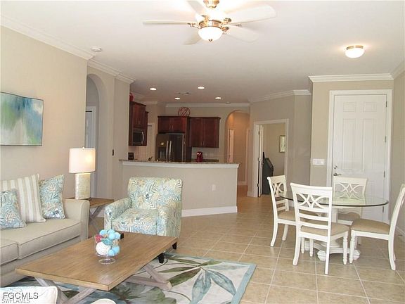 3rd image of 10702 Cetrella Dr