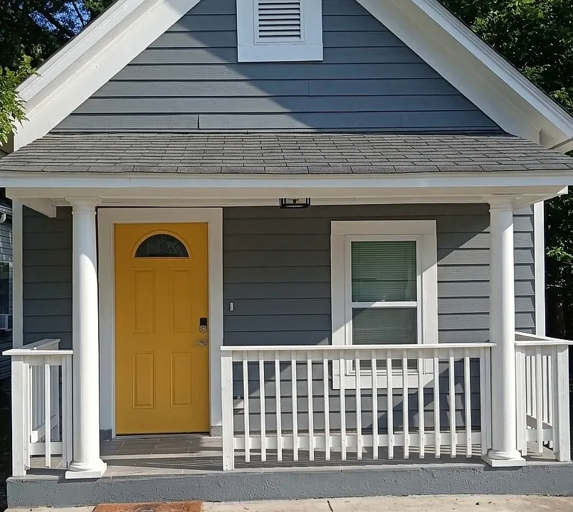 911 Smith St SW