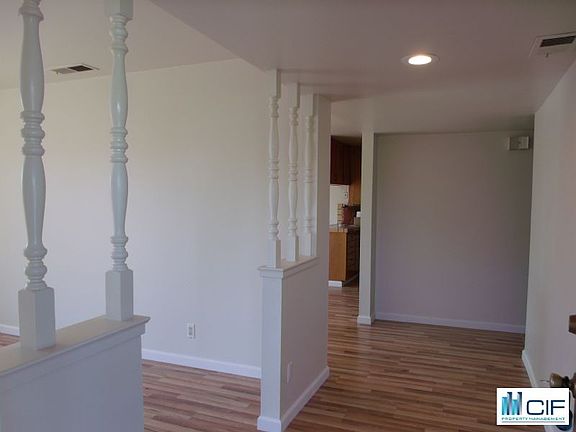 4th image of 310 Montecito Ave